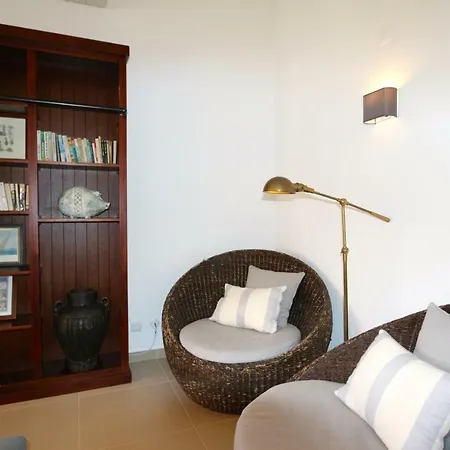 Marina Parque - Clever Details *